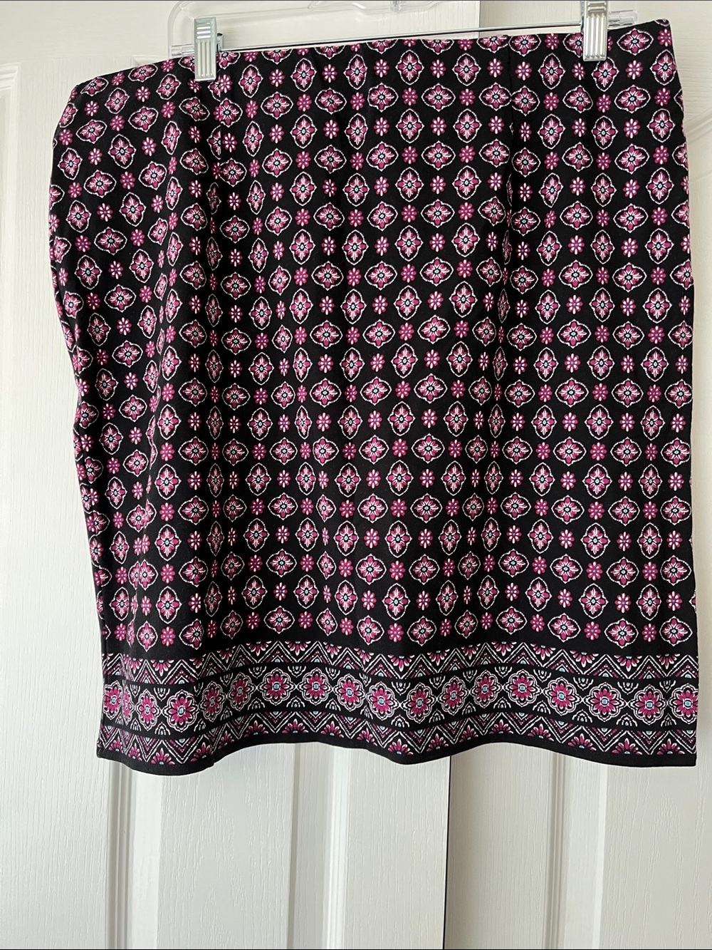 J Jill elastic waist skirt. 21”